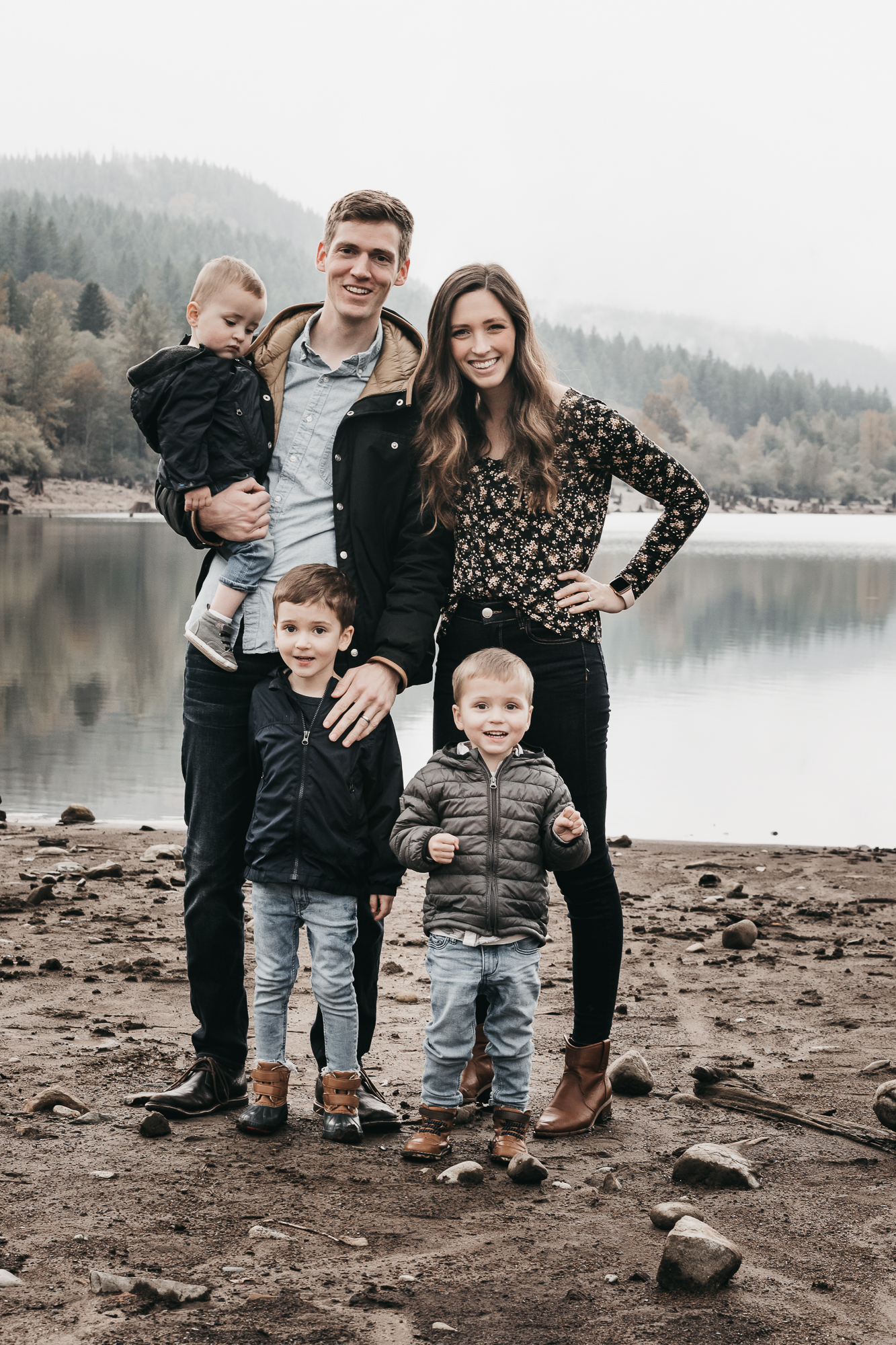 rattlesnake lake family photos-22.jpg