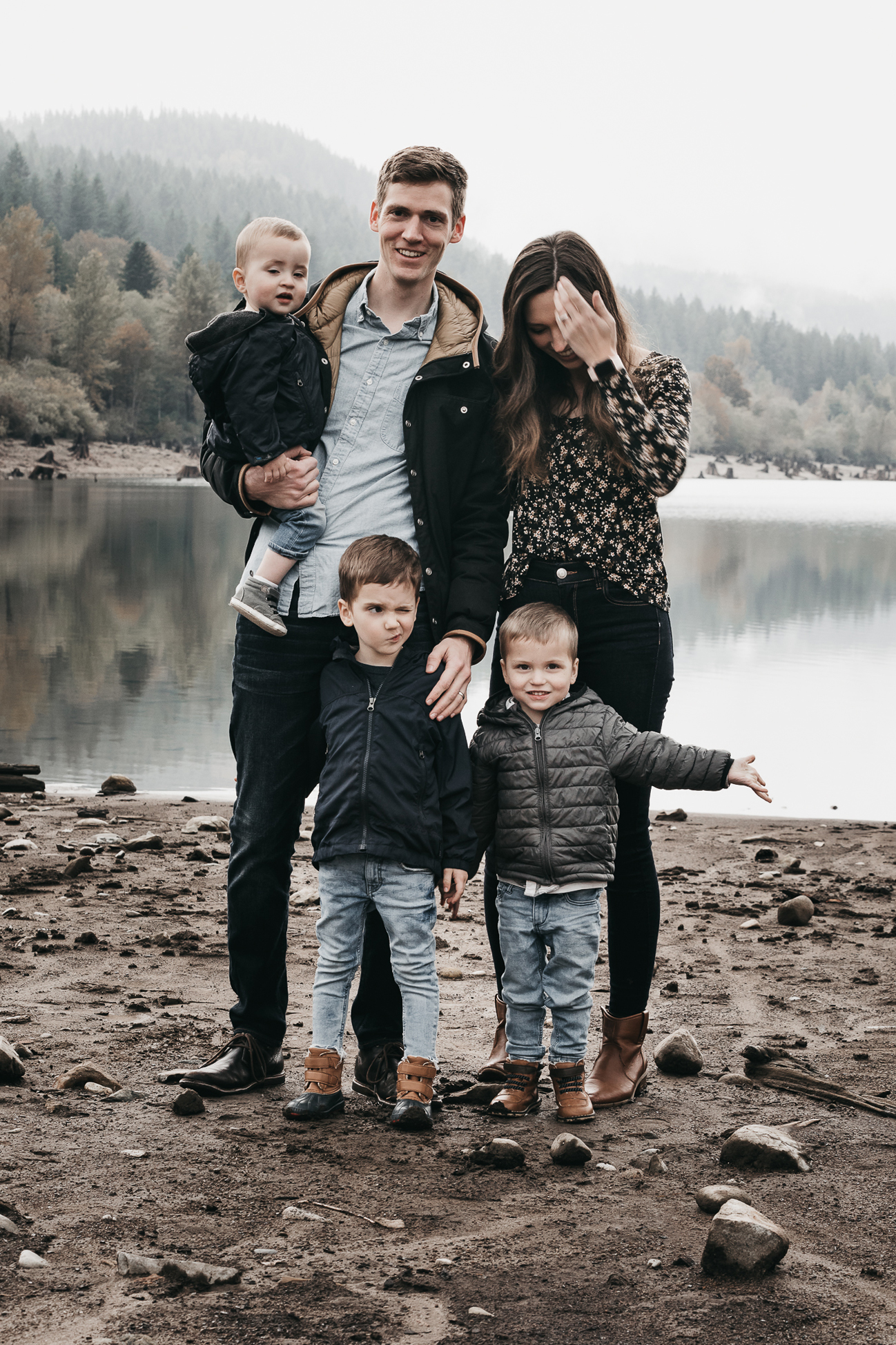 rattlesnake lake family photos-38.jpg