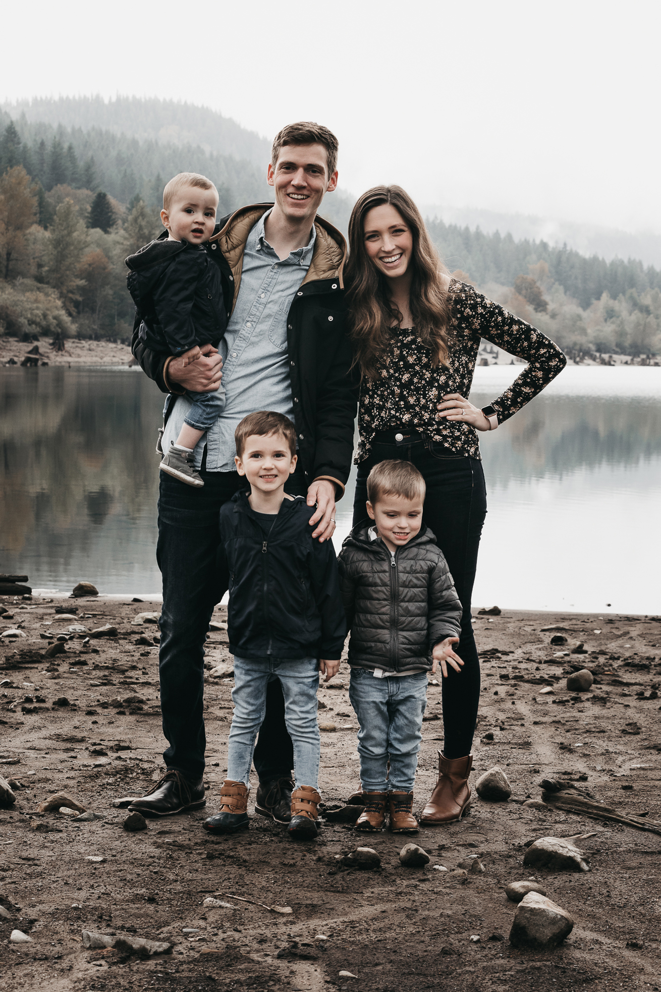 rattlesnake lake family photos-41.jpg