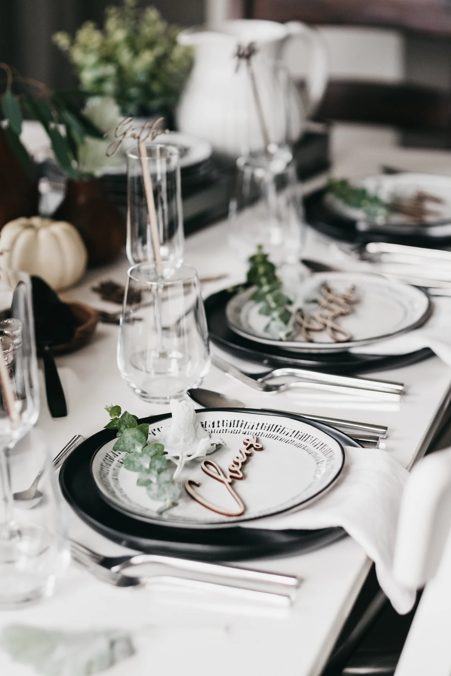 thanksgiving table with hearth and hand david and leanna in 2021 thanksgiving table settings thanksgiving table holiday table settings