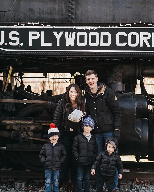 Thankful doesn&rsquo;t even begin to describe this feeling. Second annual Snoqualmie Christmas Train was a huge hit. How did I get so lucky?? Love them. Happy November 30th friends. Tomorrow the Christmas cheer gets turned up to 11! .
.
.
.
#thankful #thanksgiving #christmastrain #santatrain #snoqualmie #makerslife #theeverymom #featurepalette #thehappynow #motherhoodrising #honestmotherhood #livethelittlethings #boymomlife #childrenseemagic #fourandnomore #boymom #stylishlittles #christmasspirit #lovelysquares #whatiwore #momstyle #ootd #wiw #livingsnoqualmie #christmascheer #soloverly
