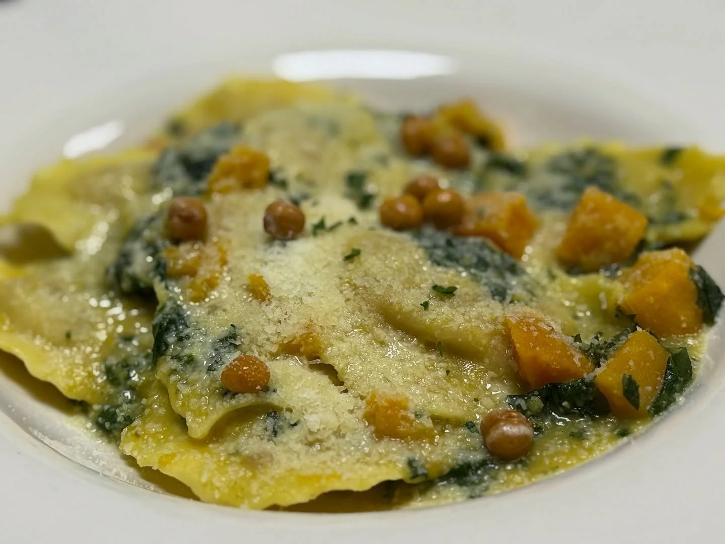 #pastapane
Our new fall menu items ๐ 
We tried them, and we loved them๐ Now it’s your turn! 
Come in for dinner or order online ๐
#cliftonparkrestaurants #saratogaliving #discoversaratoga #saratogaspringseats #518eats #518foodies #capitalr