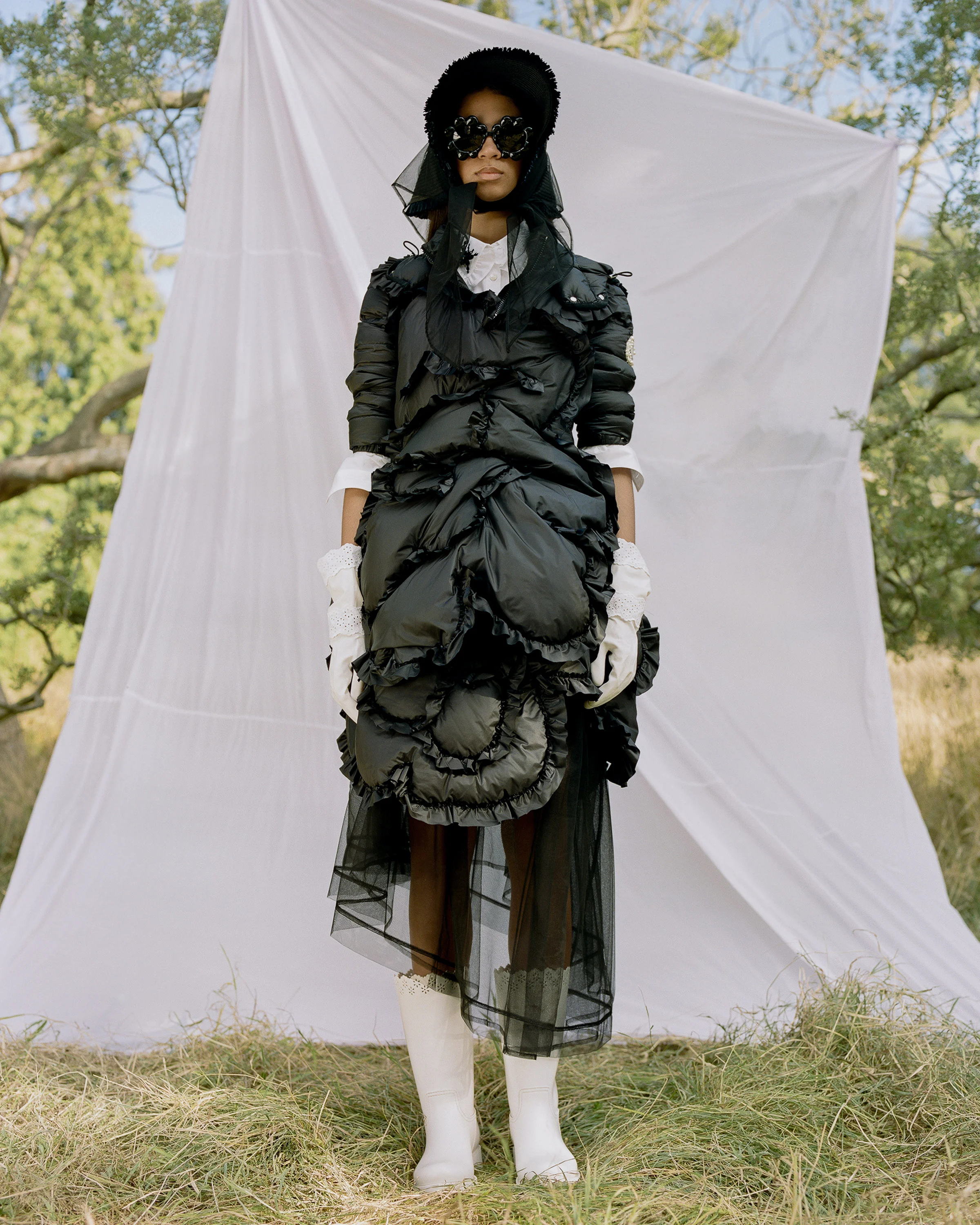 MONCLER-4-SIMONE-ROCHA-MIDRES-004.jpg