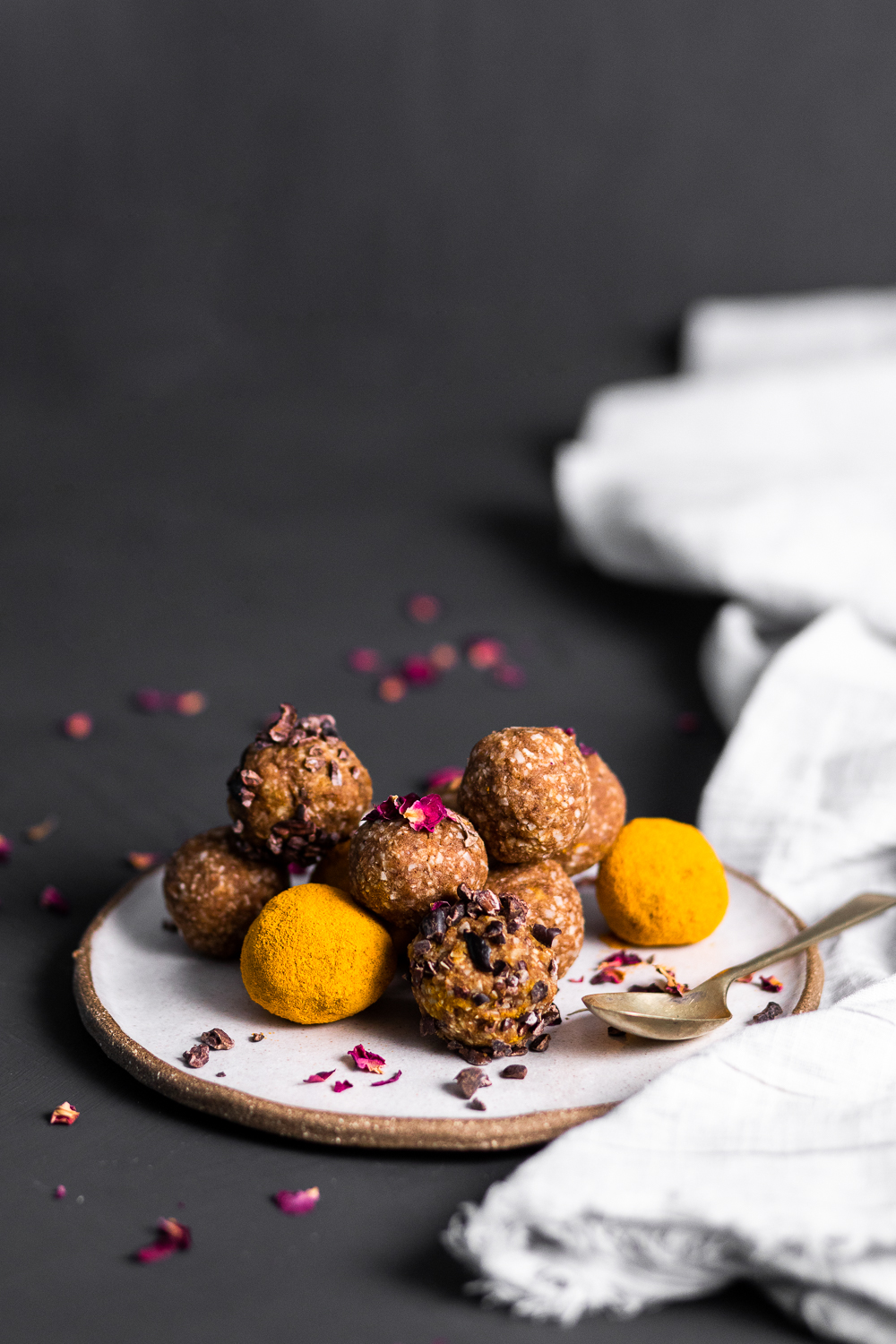 2_Ingredient_Probiotic_Bliss_Balls_by_Jordan_Pie_Nutritionist_Photographer-3.jpg