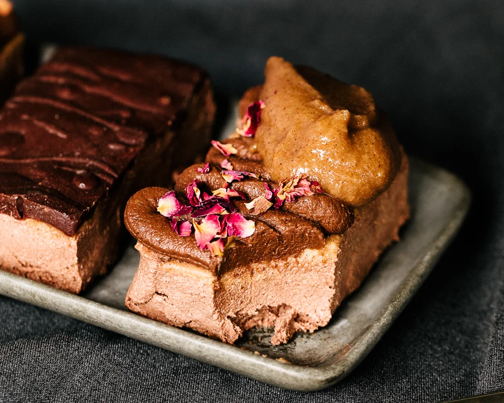 Chocolate_Caramel_Cheesecake_Bites_by_Jordan_Pie_Nutritionist_Photographer-1.jpg