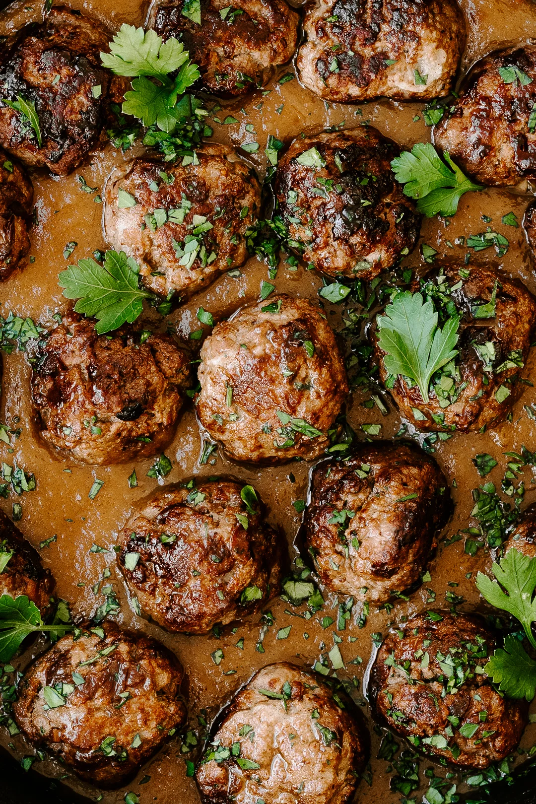 Easy_Paleo_Meatballs_by_Jordan_Pie_Nutritionist_Photographer-1.jpg