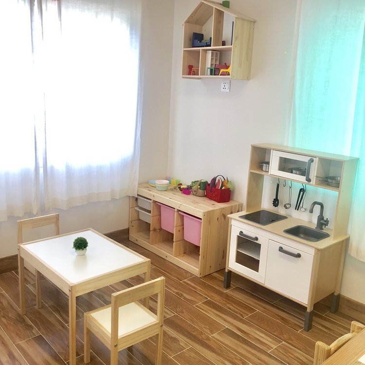 childrens-play-kitchen-area.jpg