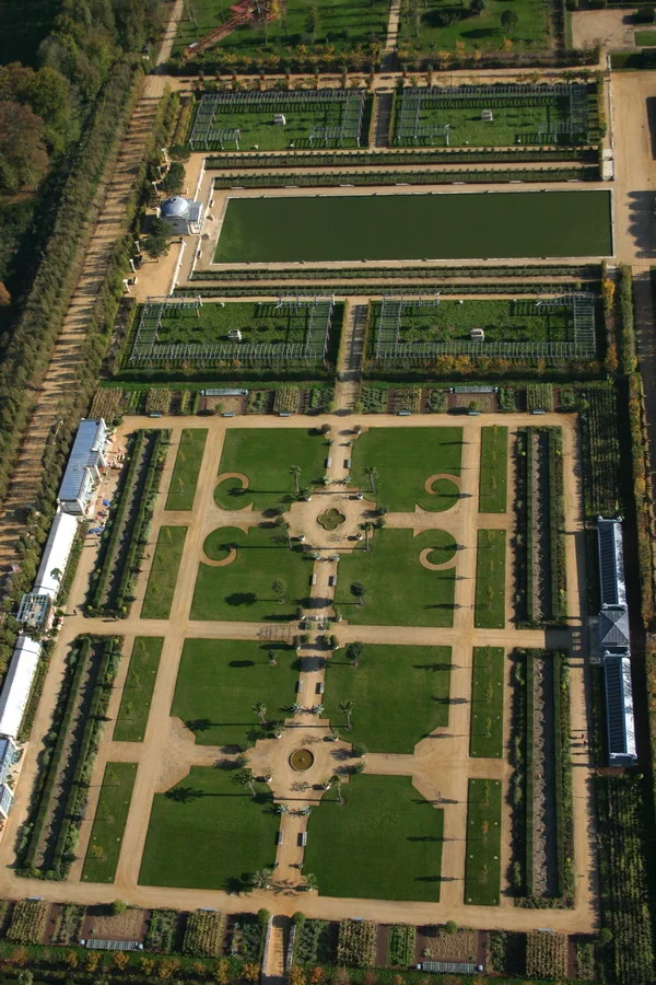 Mini Versailles. Chateau Champ de Bataille