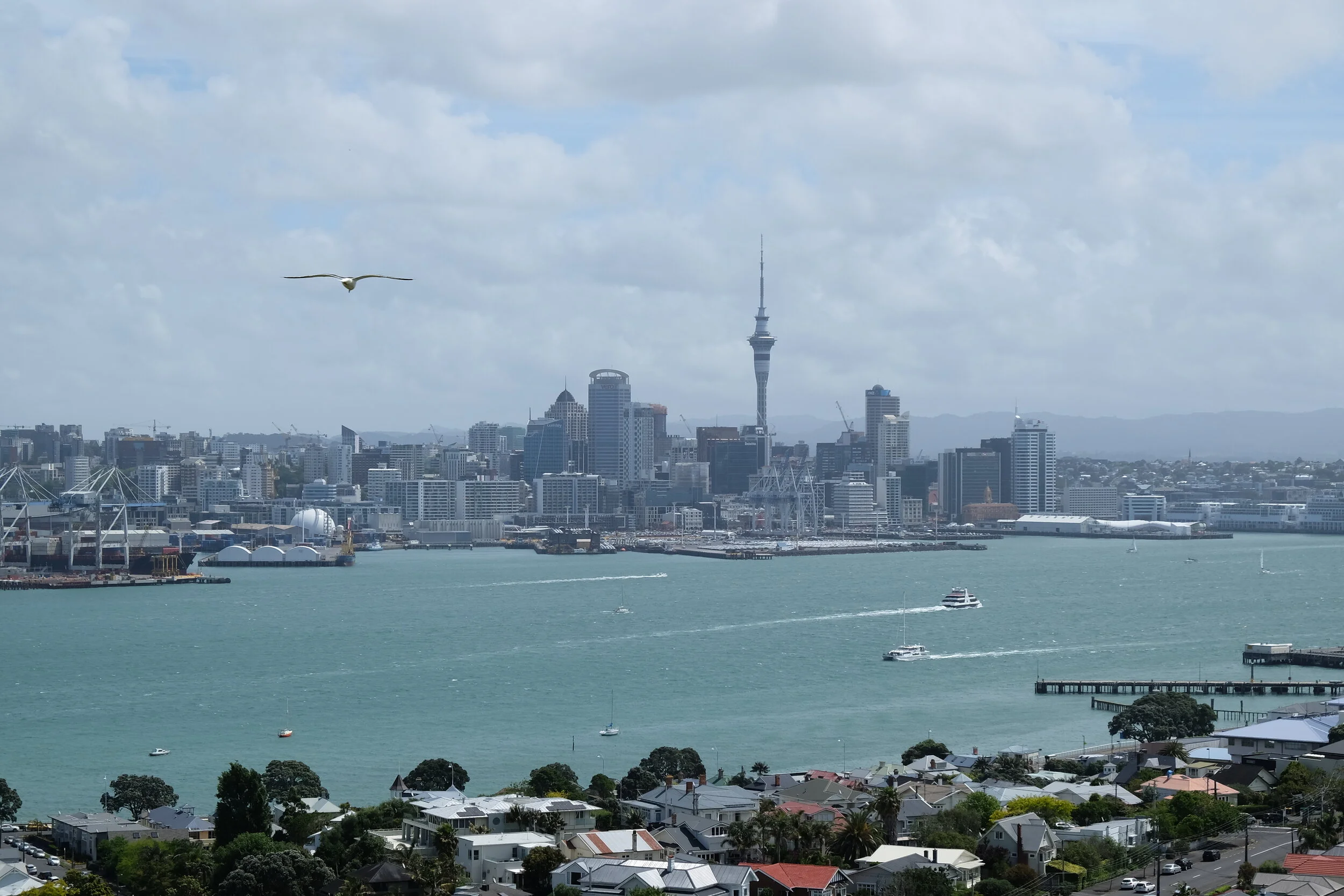 À l'autre, autre bout du monde