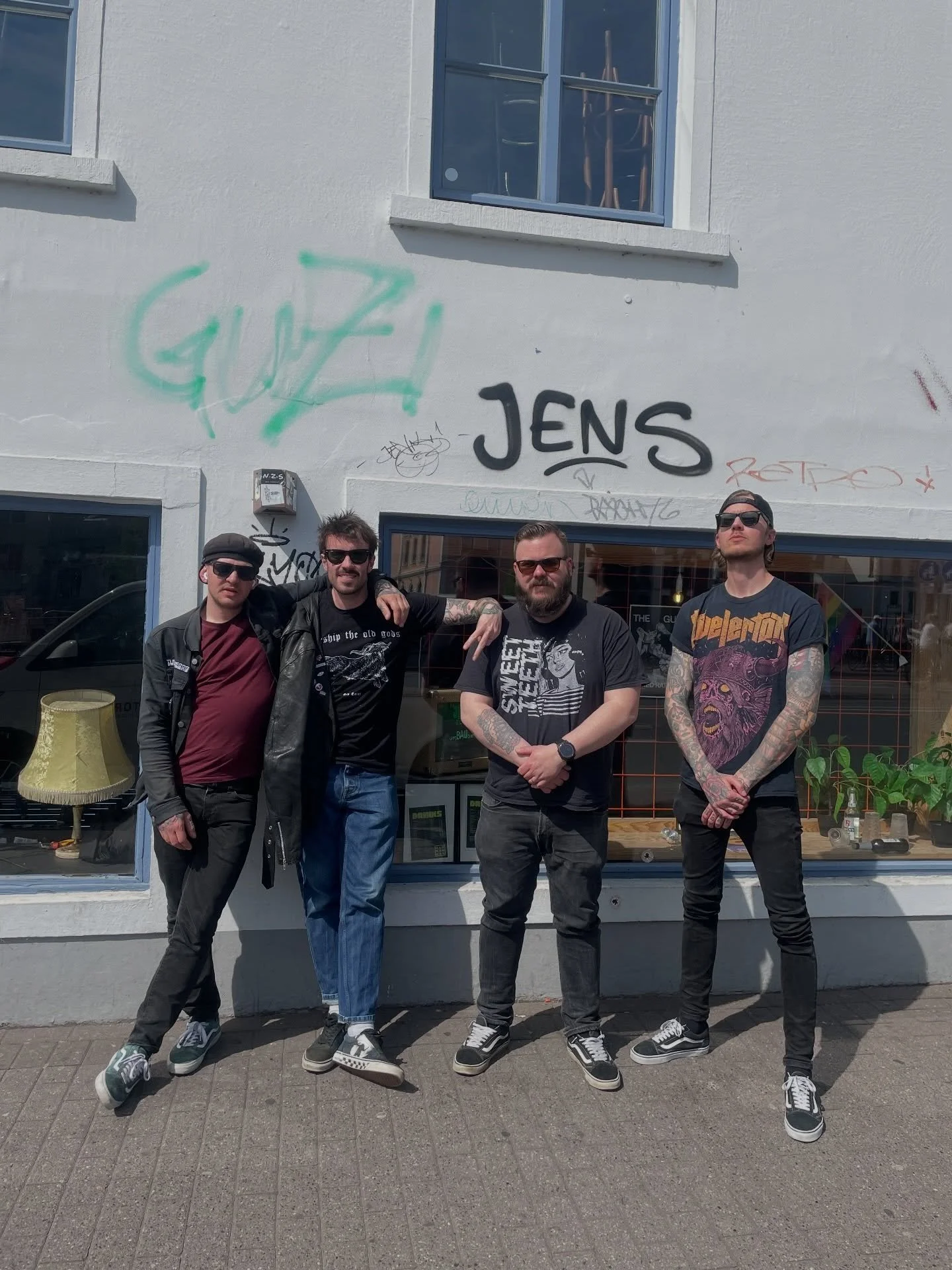 Oldenburg! Are you ready?!
This is it, last show of the tour. We&rsquo;ll leave it all on stage tonight. Come on out and have a party with us!

Let&rsquo;s effin&rsquo; go!! See you tonight 🔥