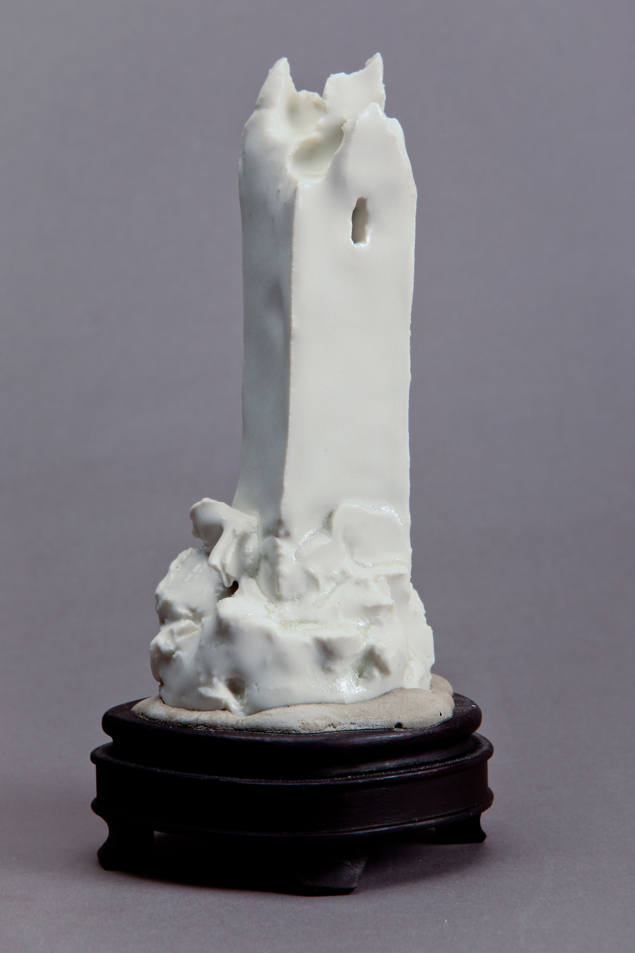  20 × 10 × 7 cm – Coll. part. M &amp; Mme M.© Jean-Sylvain Marchessou 