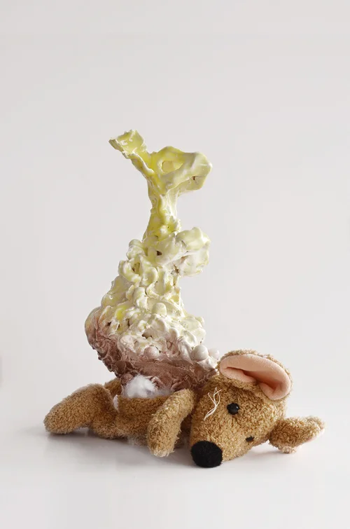    untitled yet    37,5 × 24 × 12 cm  © tous droits réservés - JPRV 