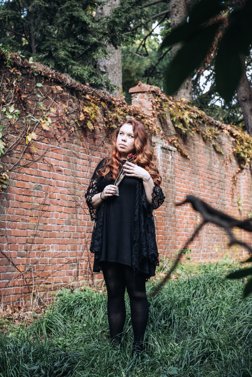 LAUREN: SPOOKY ARBORETUM SHOOT