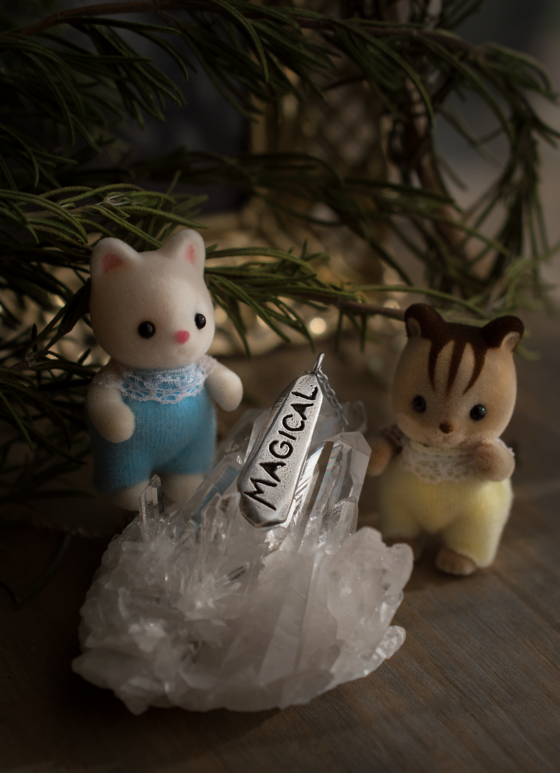 Calico Critters Magical Necklace Good Looking Objects Magical Jewelry small.png