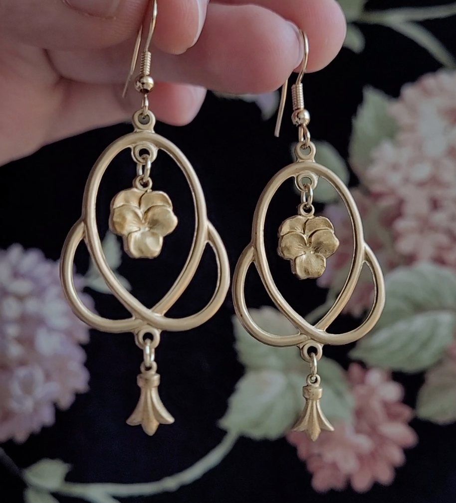 Fanciful Pansy Earrings