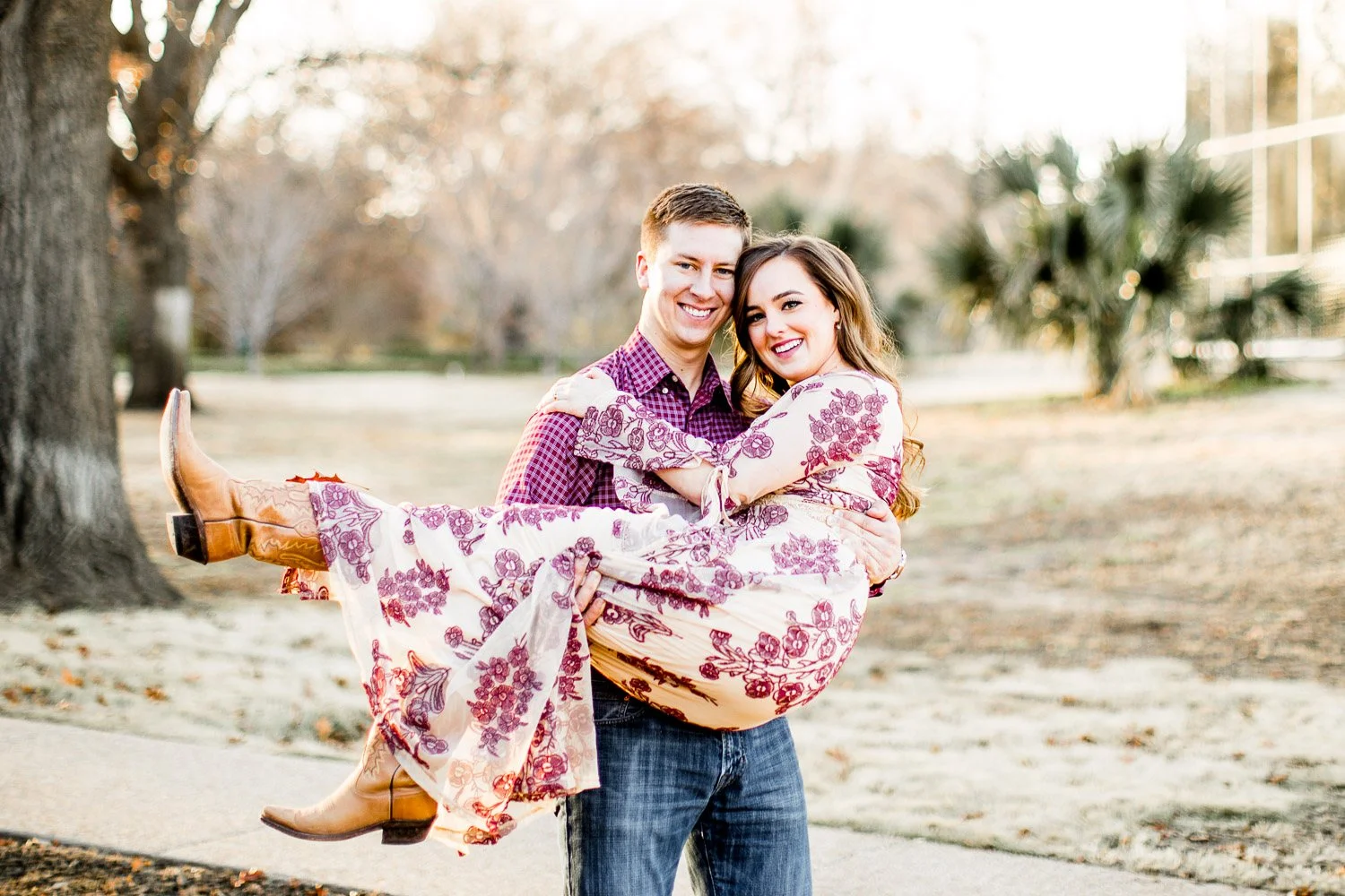 Fort-Worth-Botanic-Garden-Engagement-Photos-The-Big-and-Bright-36.jpg