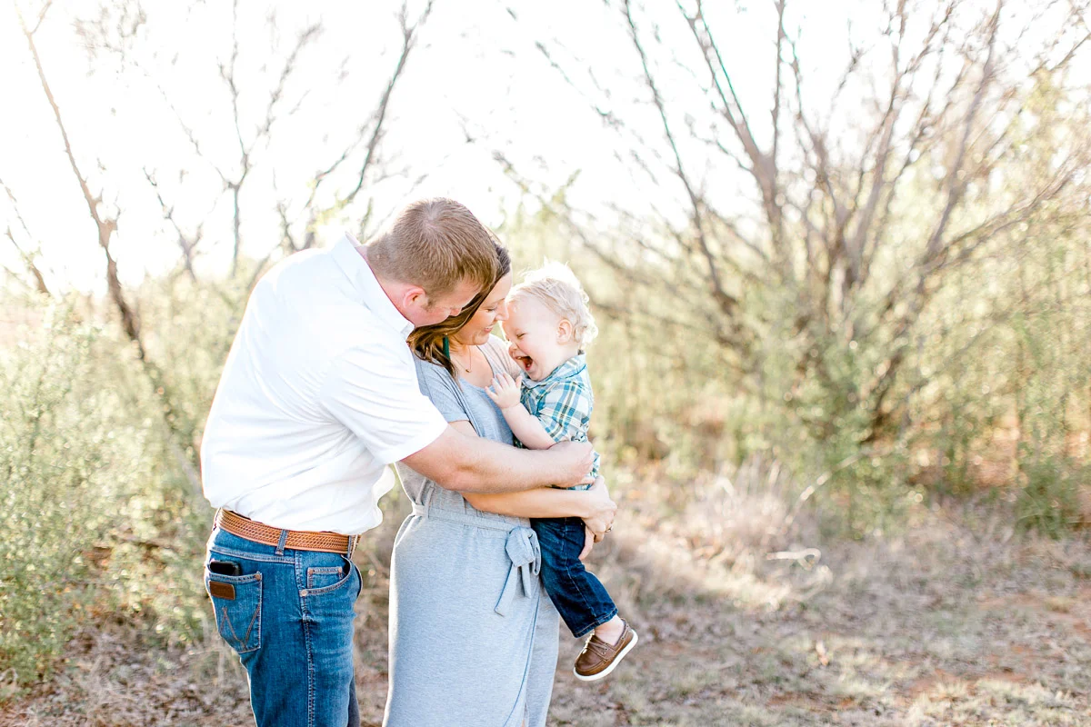 harper-family-dallas-family-photographer-kaitlyn-bullard-14.jpg