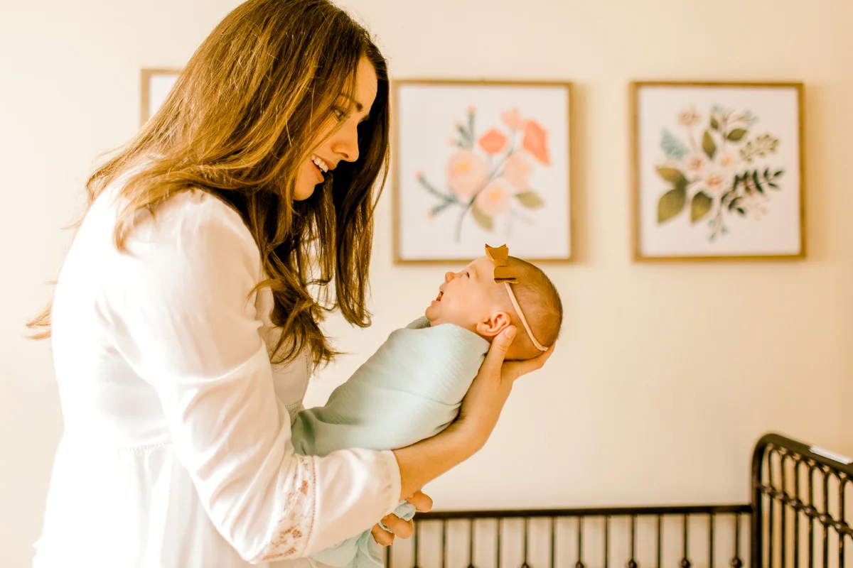 charlotte-newborn-lifestyle-session-dallas-newborn-photographer-kaitlyn-bullard-5.jpg