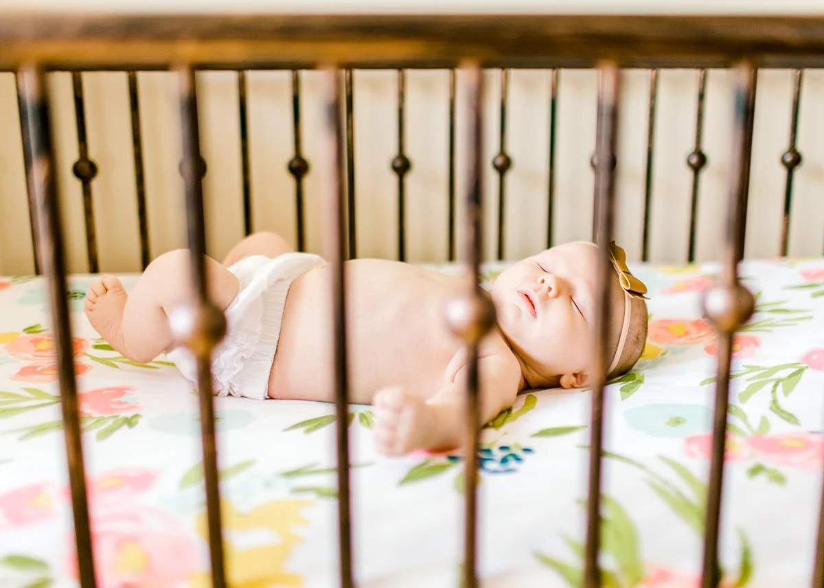 charlotte-newborn-lifestyle-session-dallas-newborn-photographer-kaitlyn-bullard-33.jpg