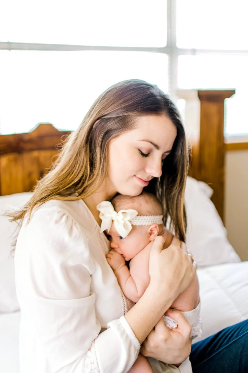 charlotte-newborn-lifestyle-session-dallas-newborn-photographer-kaitlyn-bullard-41.jpg