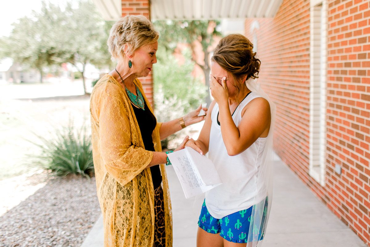 mckenzi-evan-san-angelo-texas-wedding-photographer-kaitlyn-bullard-12.jpg