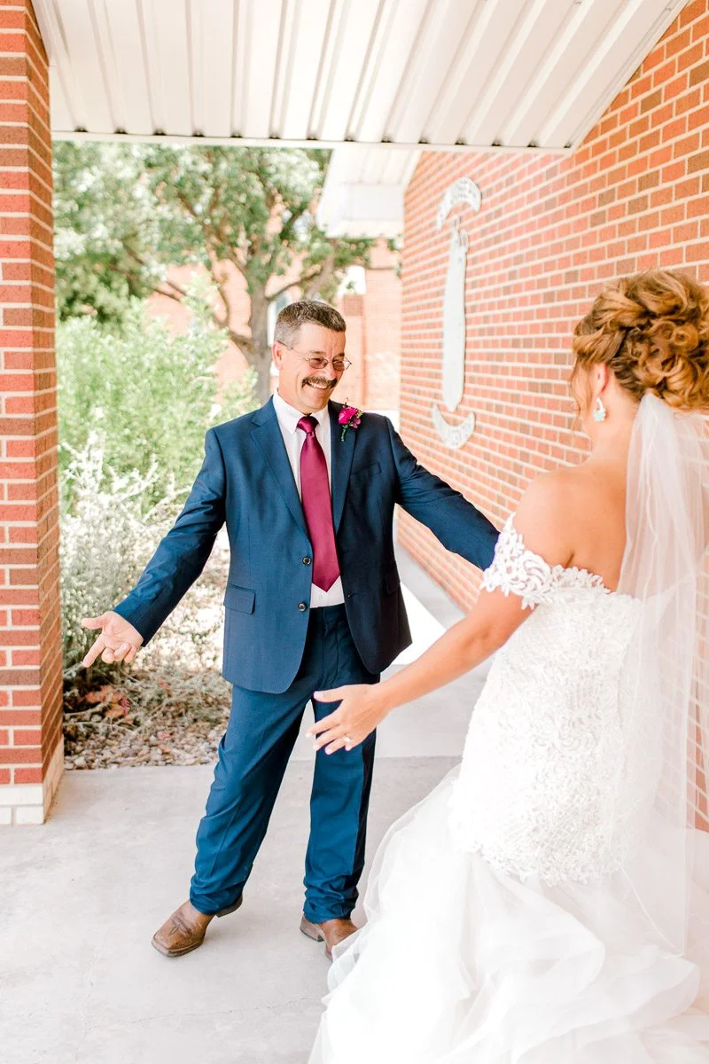 mckenzi-evan-san-angelo-texas-wedding-photographer-kaitlyn-bullard-17.jpg