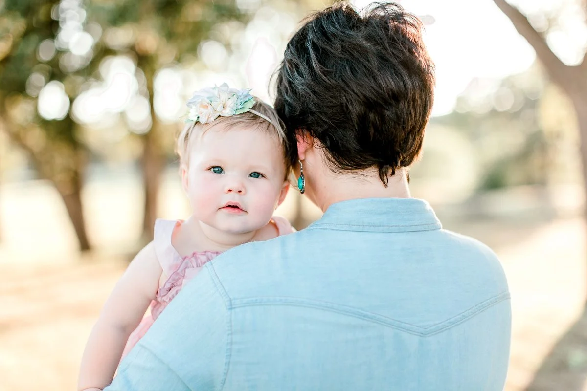 josie-one-year-dallas-family-photographer-kaitlyn-bullard-16.jpg
