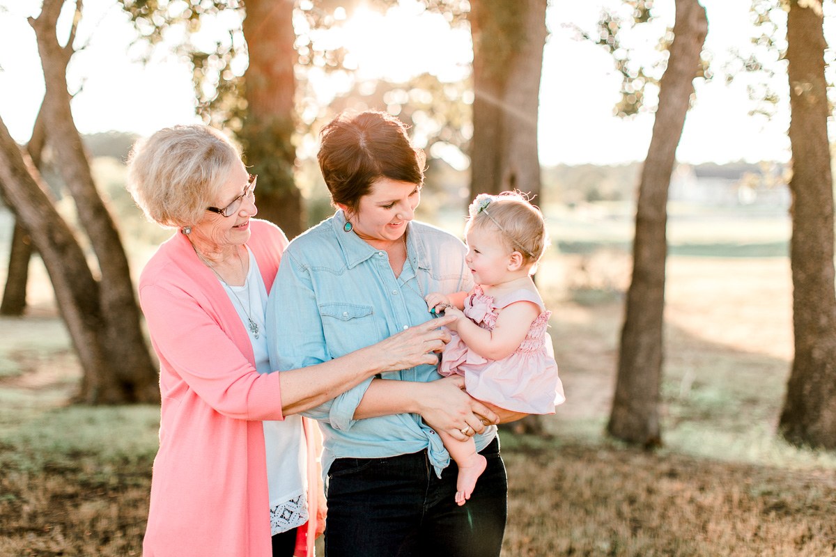 josie-one-year-dallas-family-photographer-kaitlyn-bullard-24.jpg