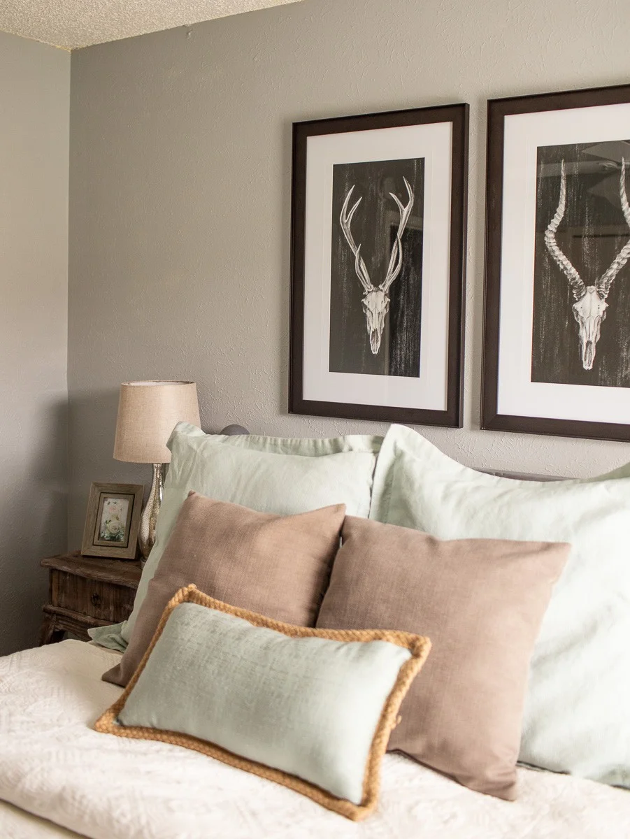 guest-bedroom-tour-the-big-and-bright-dallas-lifestyle-photographer-5.jpg
