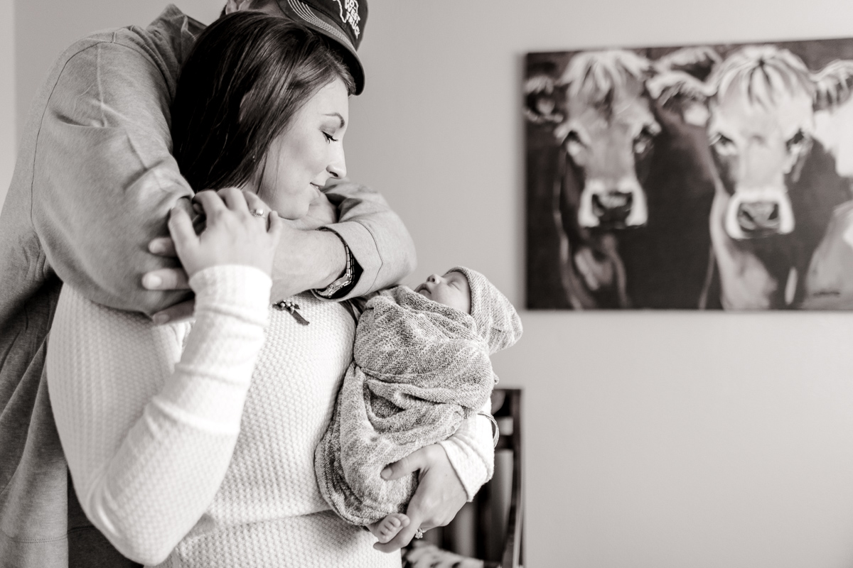 denton-newborn-photographer-brooks-lifestyle-newborn-30.jpg