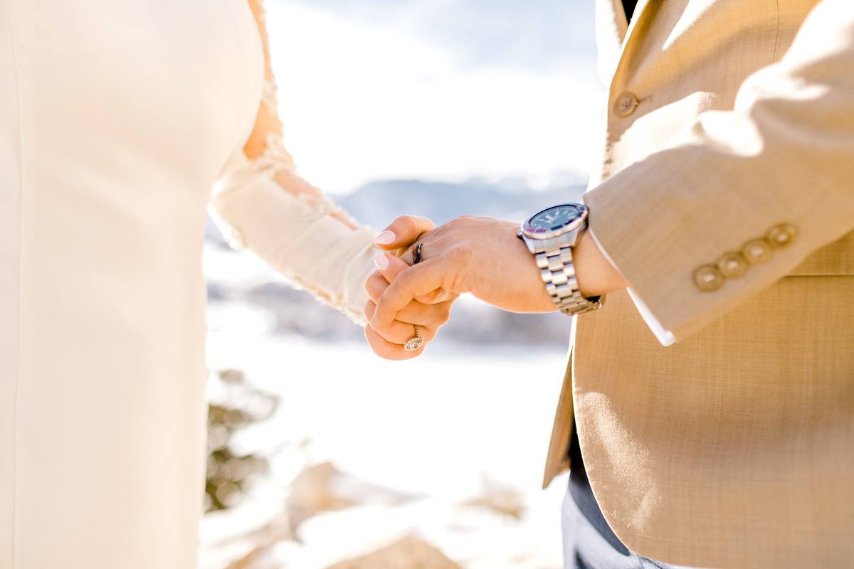 a-b-breckenridge-wedding-sapphire-point-overlook-colorado-destination-wedding-photographer-48.jpg