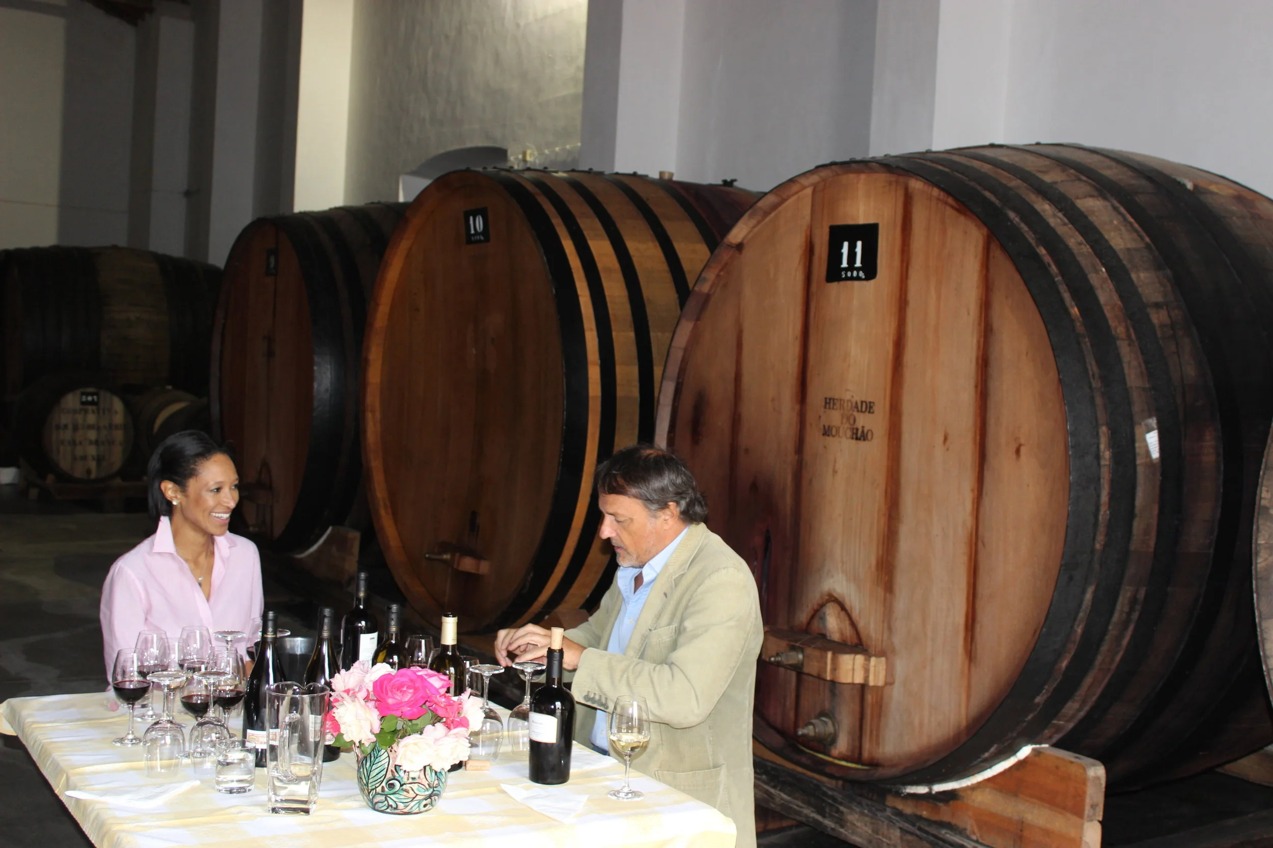 WINEMAKER IAIN C. REYNOLDS RICHARDSON OF HERDADE DO MOUCHÅO