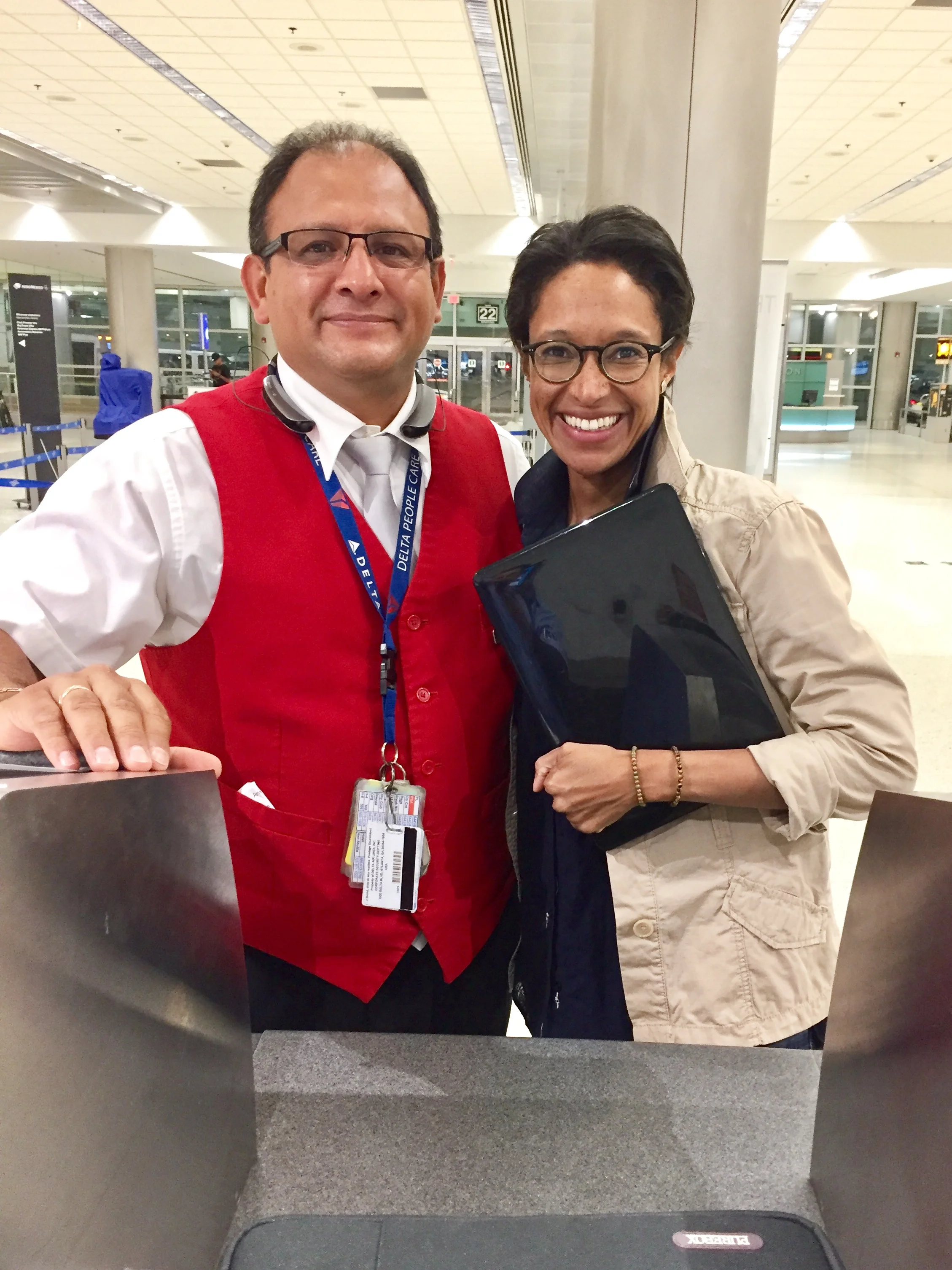 sheree mitchell with walter, the Delta agent that returned her missing computer from Flight DL2815 on Aug. 12th, 2017 