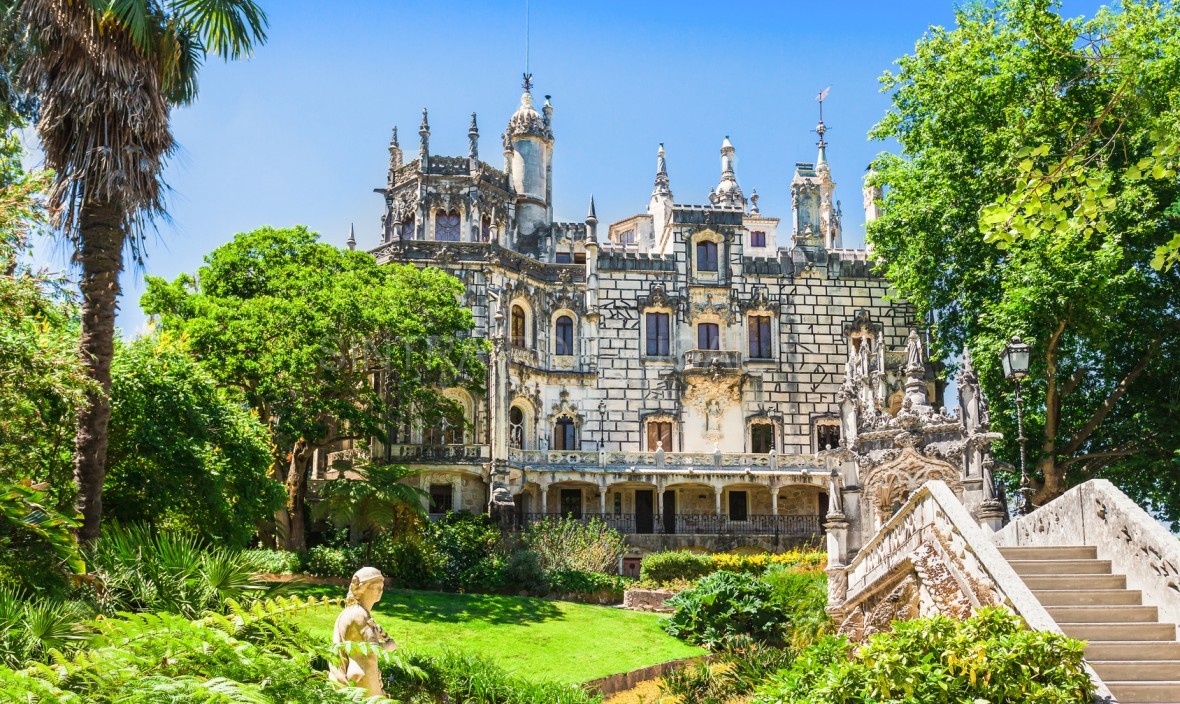 Quinta-da-Regaleira-Palace_Sintra_Portugal.jpg