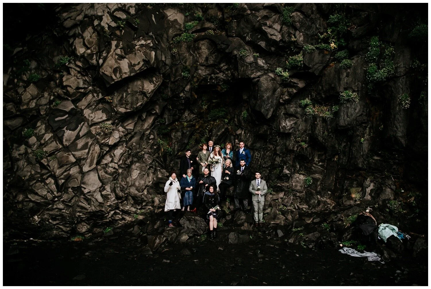 black.sand.beach.elopement_0018.jpg