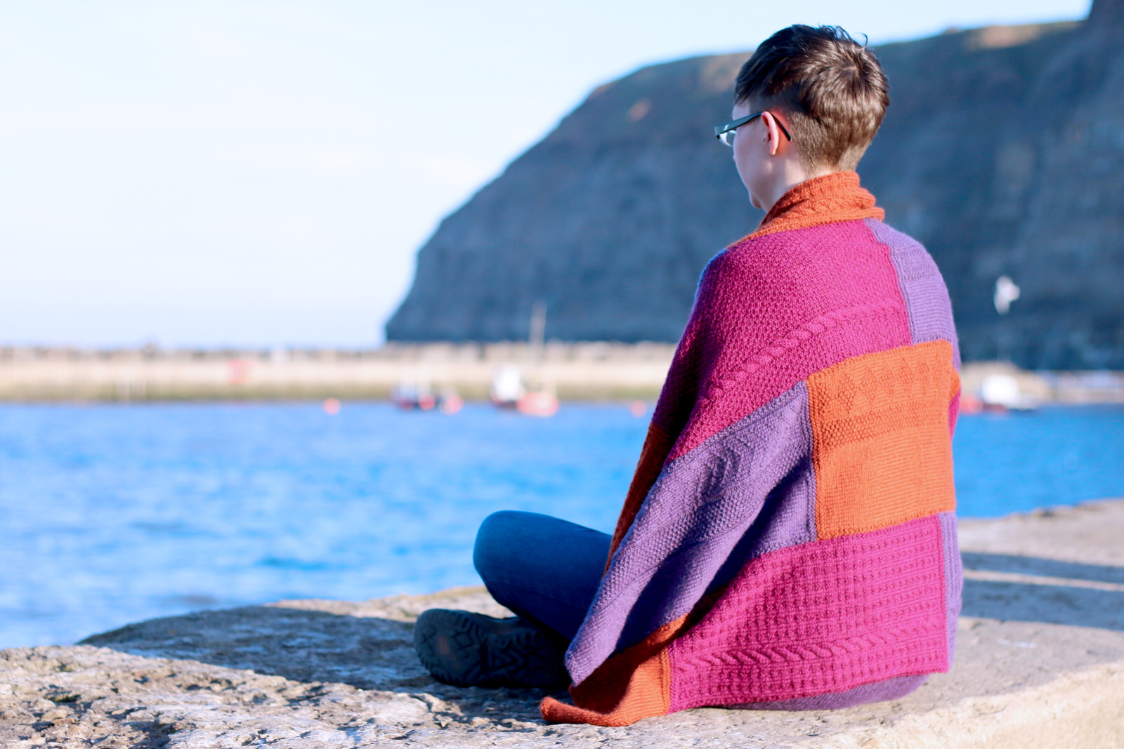 Sandsend blanket A blanket with a patchwork sampler effect, using a variety of stitch patterns found throughout the Yorkshire Shores book Yarn: Yarn: Dovestone DK (252 yds / 230m in 100g) Yarn Quantities: 1509 yards (1380 m) Needles: 4mm Notions: Cable needle Size: 88 x 132cm / 34.5 x 52"