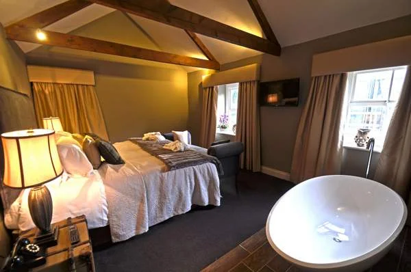 New Moor Tower Room, Northumberland Arms, just across the river from the Studio.