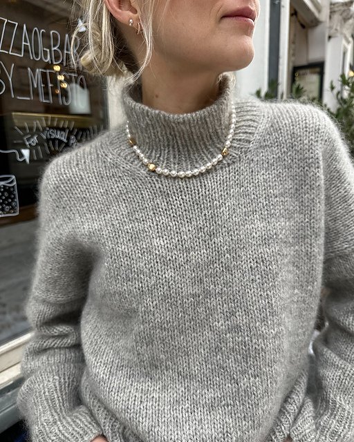 weekend_sweater_hildesvag21_medium2.jpg
