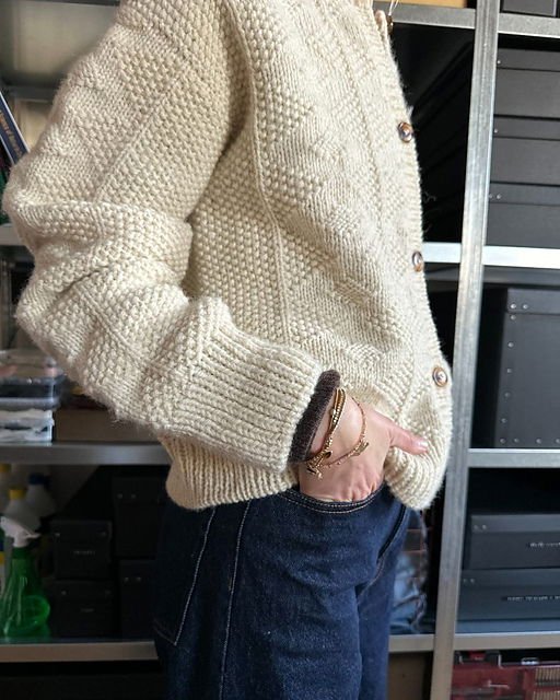 esther_jacket_foran_kasser7_medium2.jpg