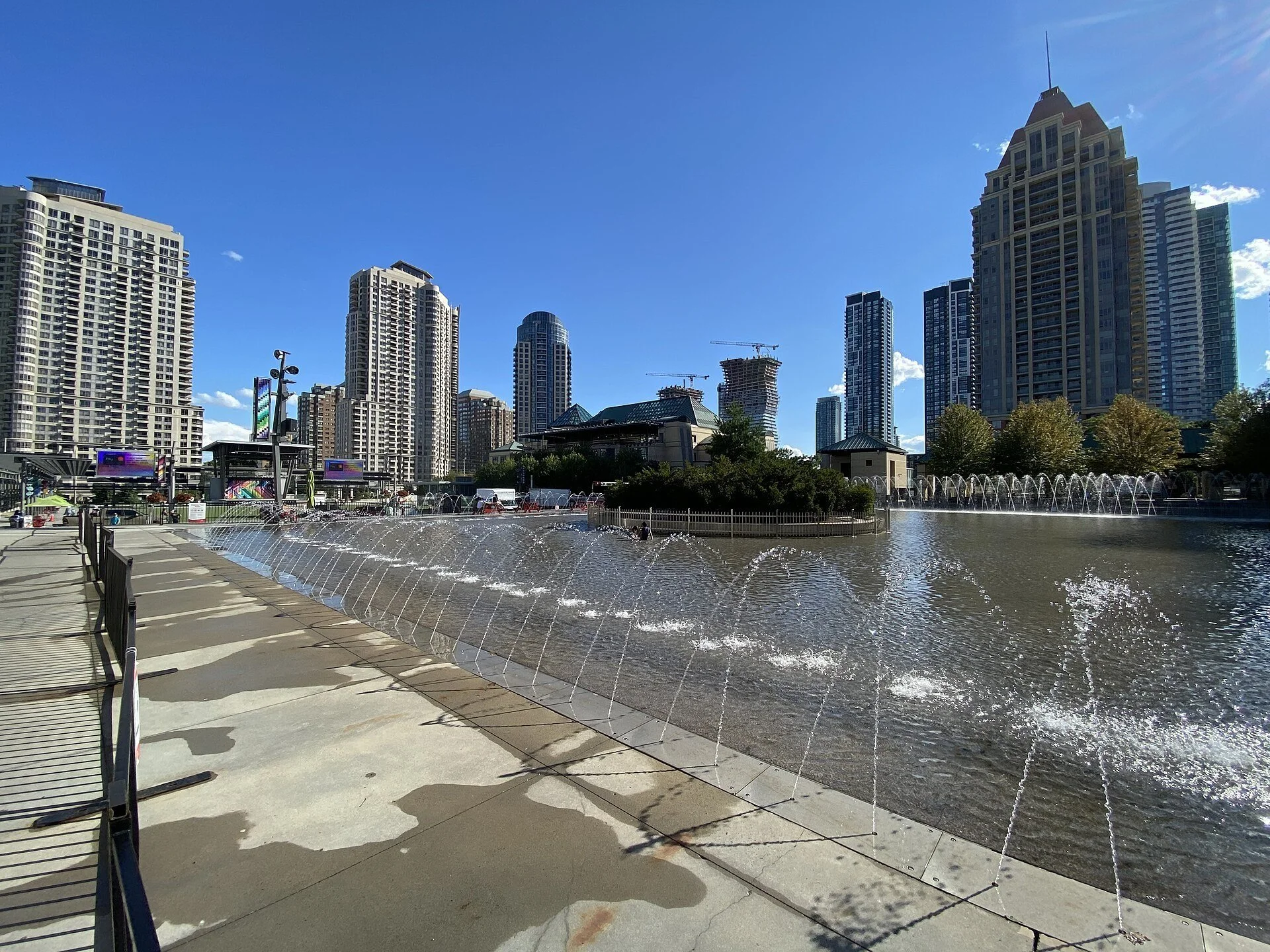 Mississauga Date Ideas: Creative and Fun Date Ideas for 2026