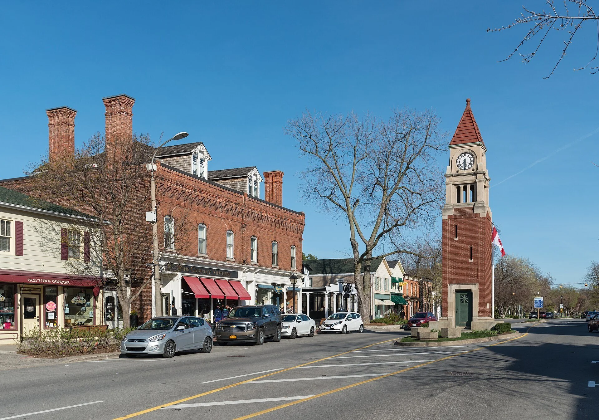 Queen Street and the Clock Tower in Old Town Niagara-on-the-Lake.