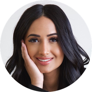 Navreen Dhillon registered social worker and psychotherapist headshot photo for Transformation Counselling's Cambridge therapist team page