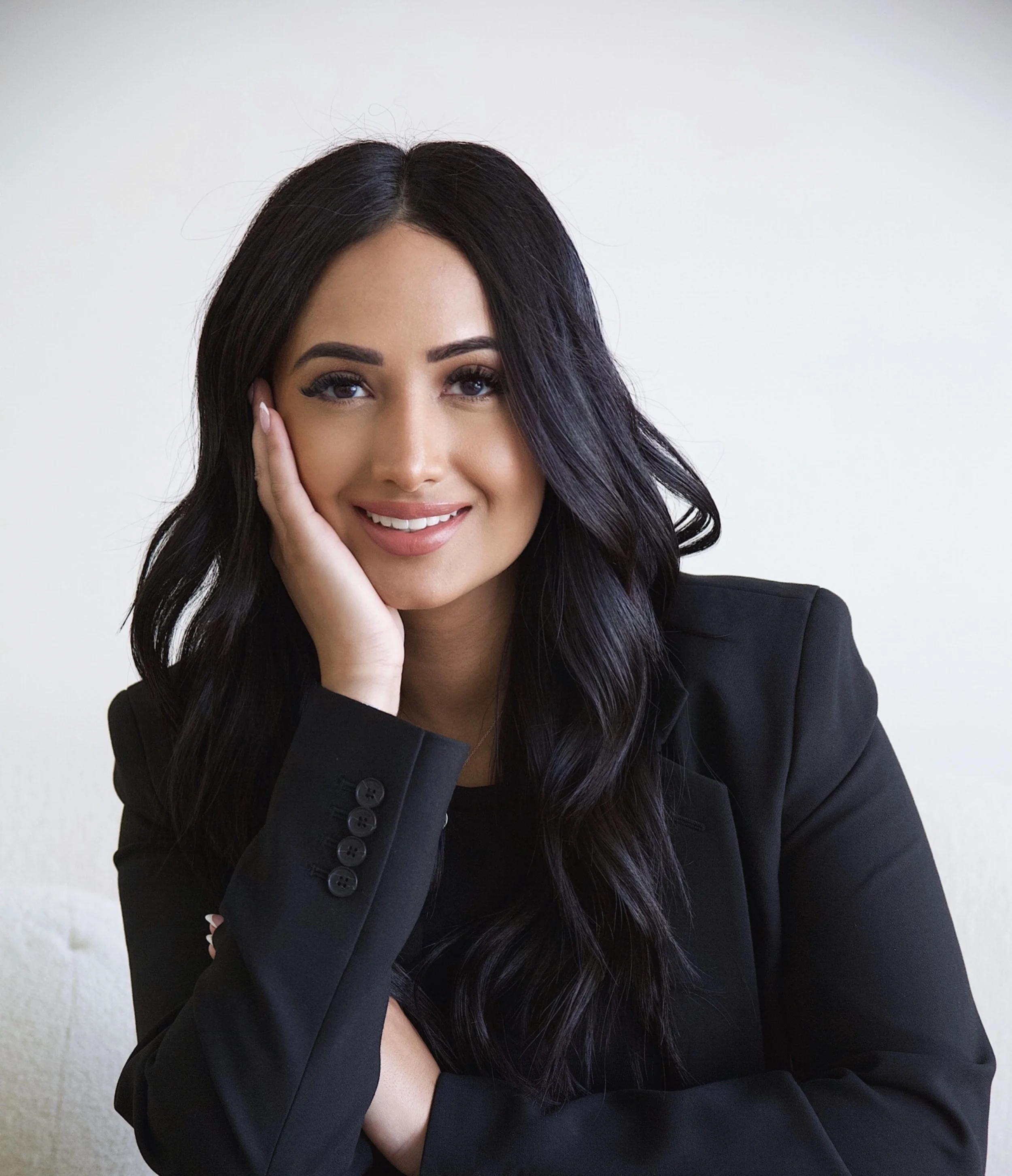 Navreen Dhillon Cambridge Therapist Headshot Photo for Transformation Counselling's cambridge therapist home page