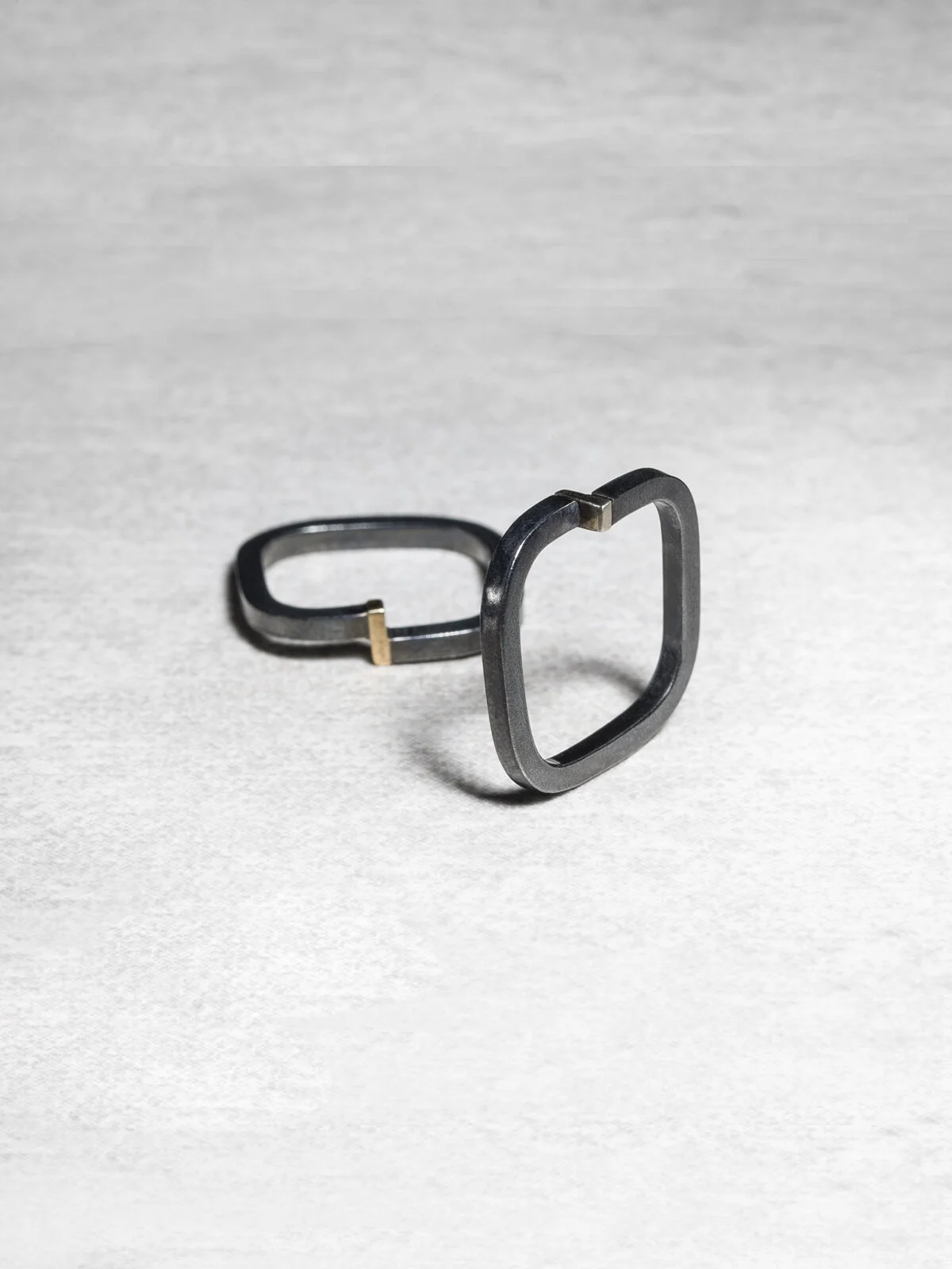 Yeena Yoon_Contrast Double stack ring_P.jpg