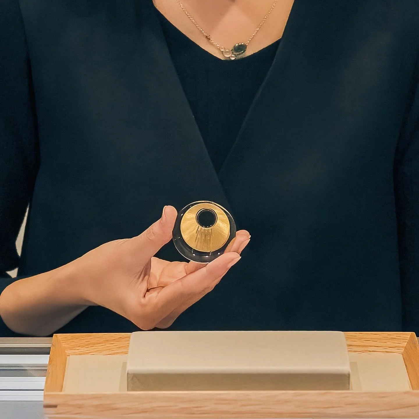 Honoured to have received the Goldsmiths’ Fair Award last week @goldsmithsfair ✨
.
A huge thank you to Joshua Hendren (@joshuahendren) for selecting me—I’m so grateful for the recognition of my work.
.
Endless thanks as well to ever