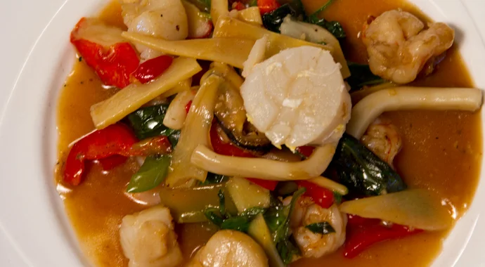 59_Spicy_Basil_Seafood_F.jpg