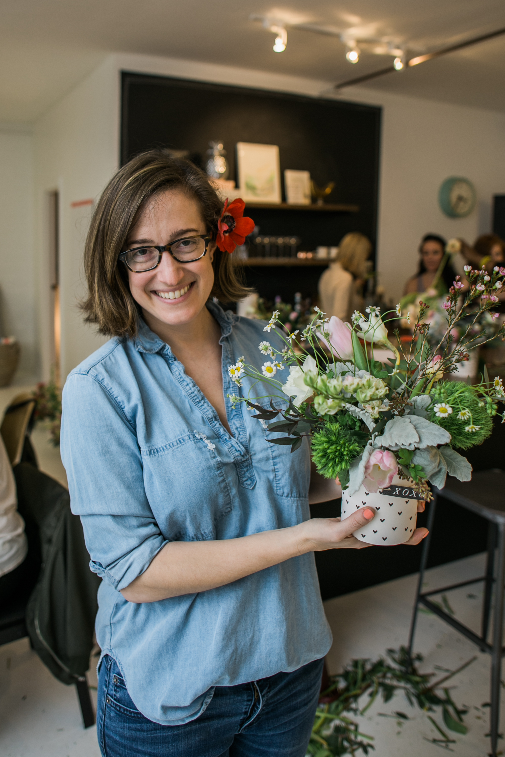 ©AlexisJuneWeddings_GalentinesFloralWorkshop-201.jpg