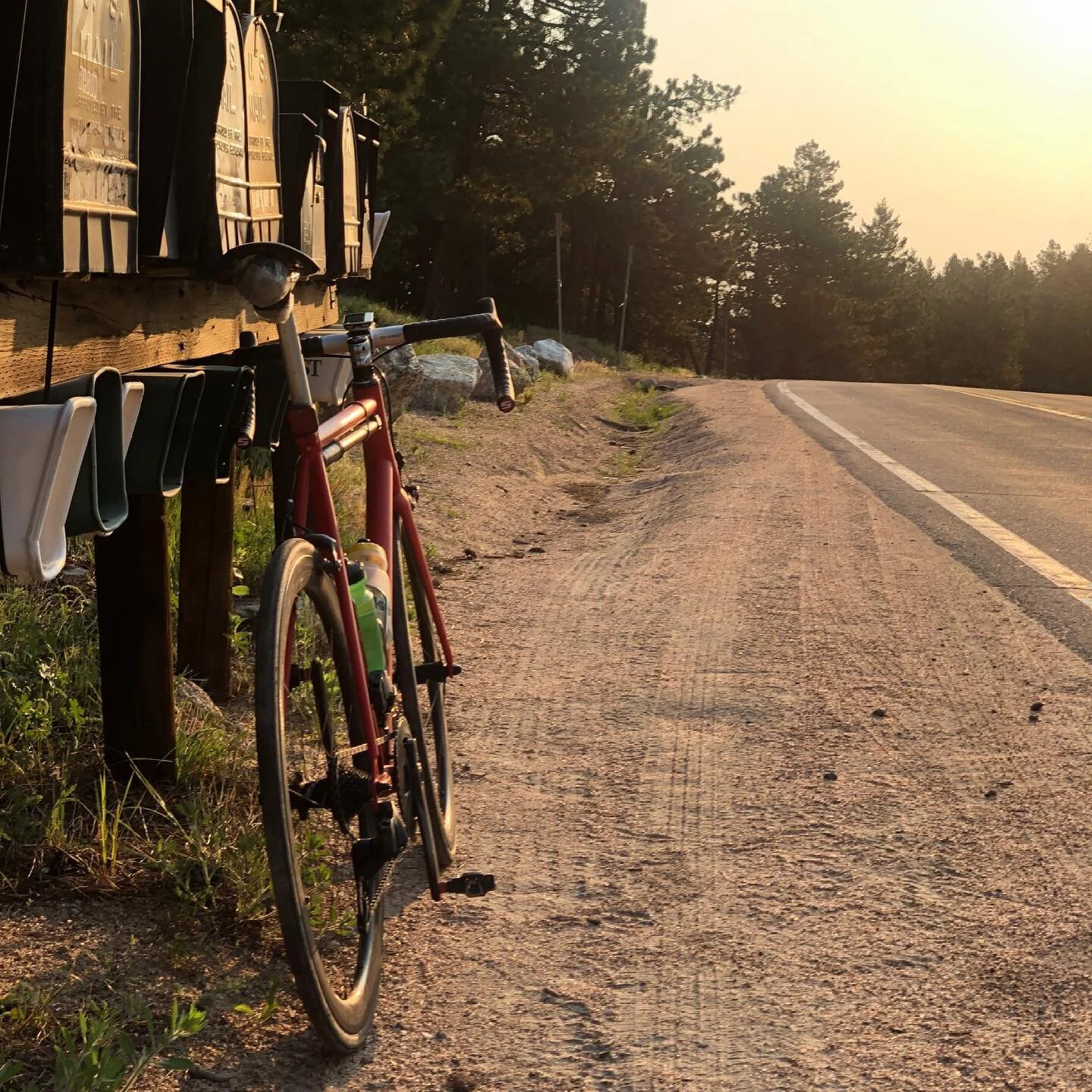 Today&rsquo;s roll up #flagweek &lsquo;s #superflag sponsored by the dude that was on his mid 90&rsquo;s? Schwinn full rigid mtb in baggies, sneakers flat pedals and a backpack. I don&rsquo;t know who you are but you were storming!!! Chapeau stranger