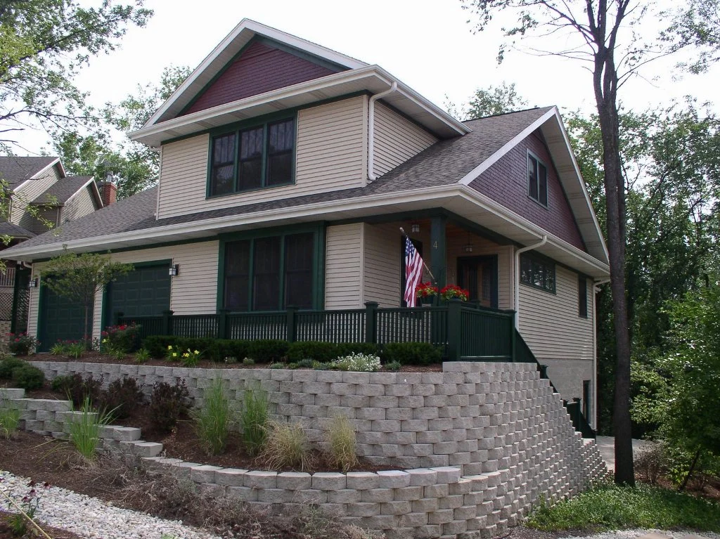 4DC front exterior 1024.jpg