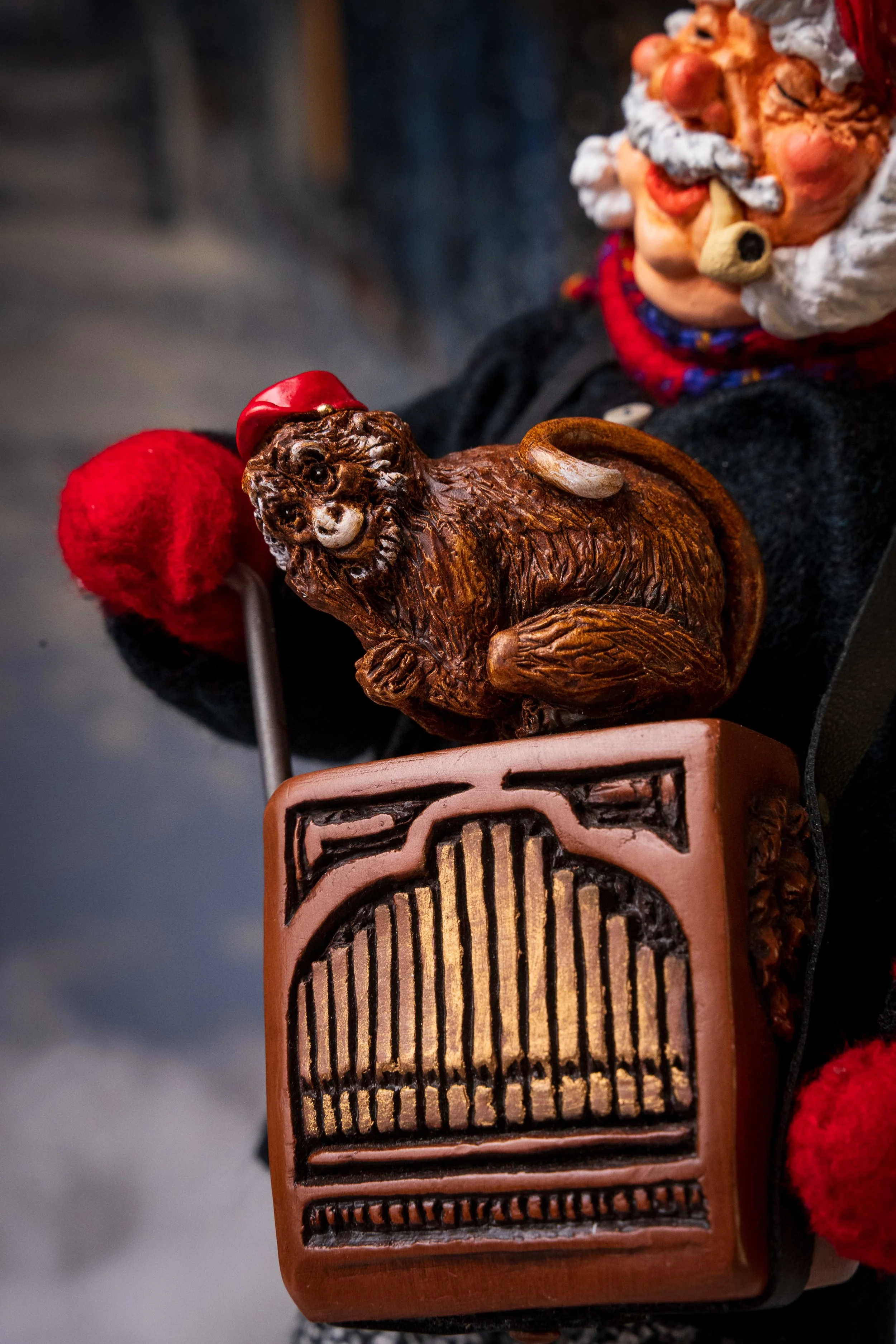 Heirloom Ultra rare Carollers-19.jpg